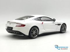 1/18 ASTON MARTIN VANQUISH (GLOSSY WHITE)