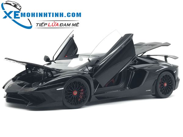 MH LAMBORGHINI AVENTADOR LP750-4 SV 1:18 (NERO ALDEBARAN:GLOSS BLACK)