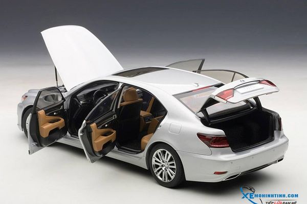 Xe Mô Hình Lexus LS600hl 1:18 Autoart ( Bạc )