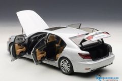 Xe Mô Hình Lexus LS600hl 1:18 Autoart ( Bạc )