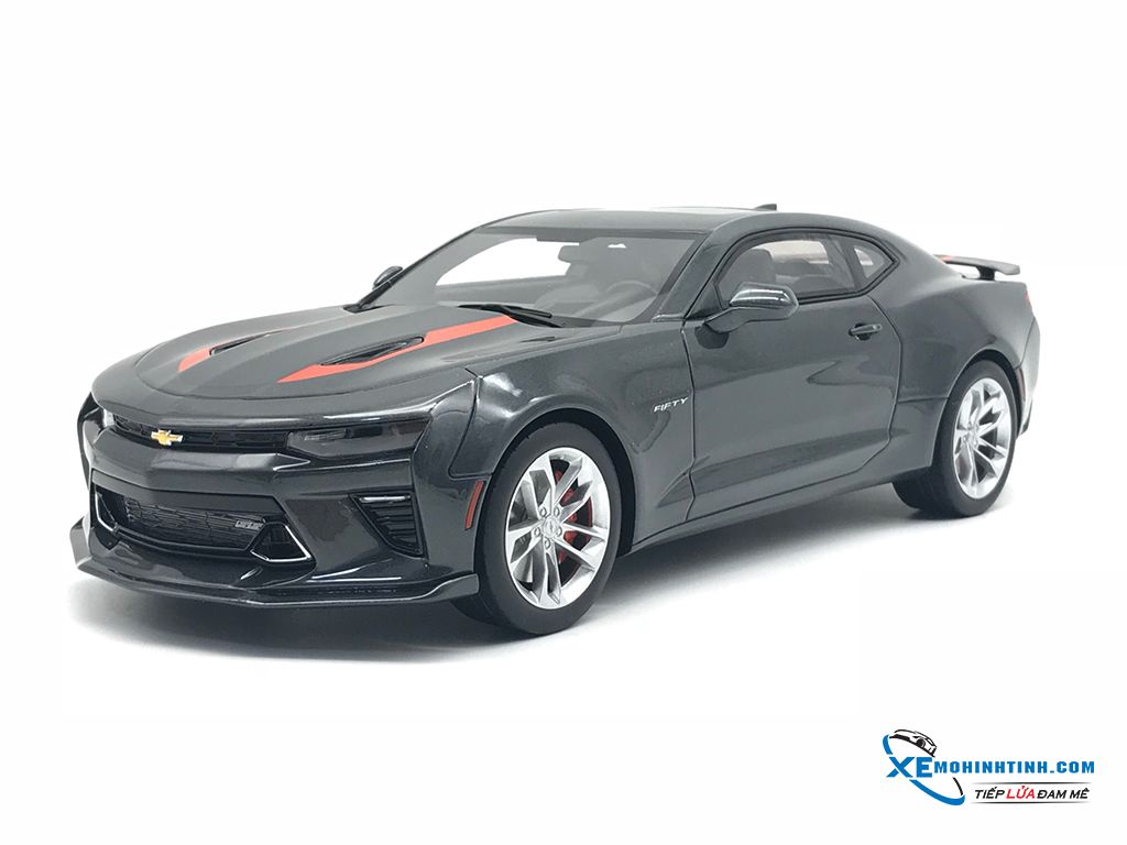 Chevrolet Camaro SS Fifty Anniversary ( Nightfall grey ) GTSpirit 1:18 –  Shop Xe Mô Hình Tĩnh