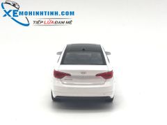 HỘP XE MÔ HÌNH WELLY HYUNDAI SONATA MỞ CỬA (TRẮNG)