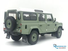 Xe Mô Hình Land Rover Defender 110 1:18 Almost Real ( Xanh 4 cửa )