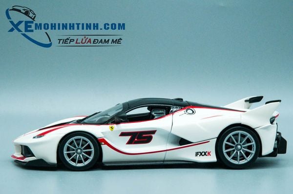 Xe Mô Hình Ferrari Fxx K 1:24 Bburago (Trắng)