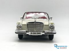 Mercedes-Benz 280SE (1967) 1:18 Maisto Trắng