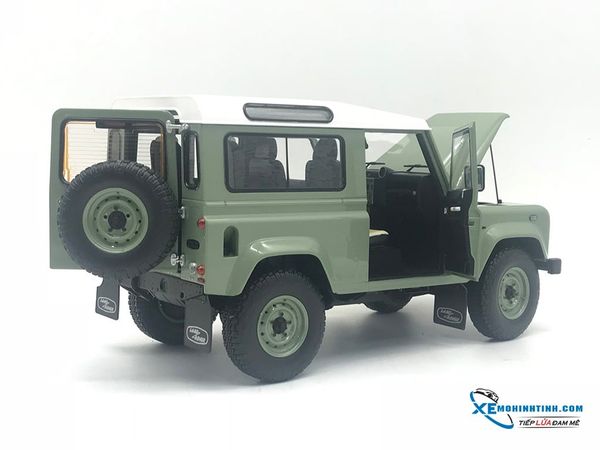 Xe Mô Hình Land Rover Defender 90 1:18 Almost Real ( Xanh 2 cửa )