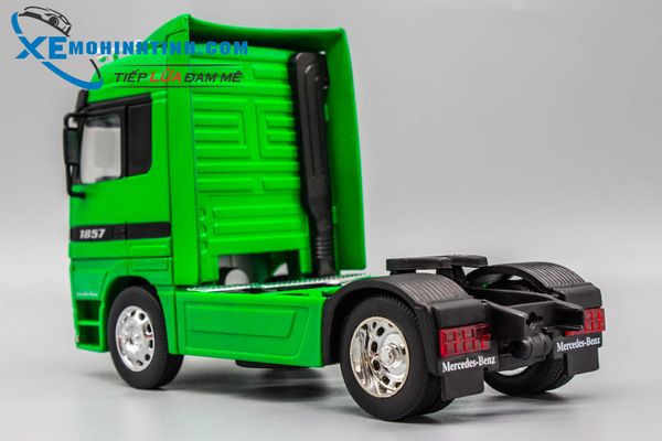 Xe Mô Hình Mercedes-Benz Actors Tractor 1:32 Welly (Xanh Lá)