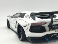 1:18 LIBERTY WALK LB-WORKS LAMBORGHINI AVENTADOR (WHITE)