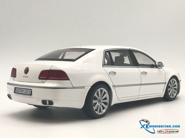 XE MÔ HÌNH VOLKSWAGEN PHAETON 1:18 GTAUTOS (TRẮNG)