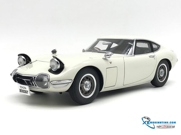 1/18 TOYOTA 2000 GT (WHITE)