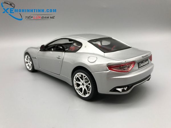 Xe Mô Hình Maserati Granturismo 1:24 Bburago (Bạc)