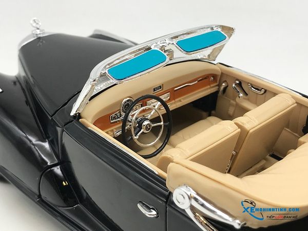 Mercedes-Benz SL 3005 ( 1955) 1:18 Maisto ( Đen )