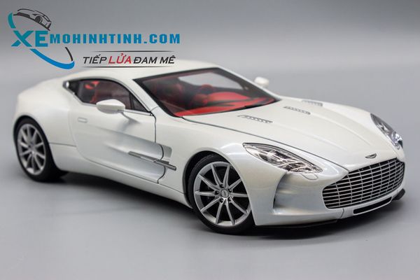 Xe Mô Hình Aston Martin One 77 1:18 Autoart (Trắng)