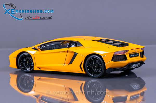 Xe Mô Hình Lamborghini Aventador Lp700-4 1:18 Welly-Fx (Vàng)