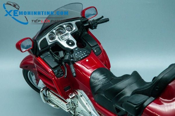 Xe Mô Hình Honda Goldwing 1:6 Motormax (Đỏ)