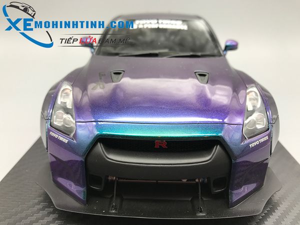 XE MÔ HÌNH NISSAN GTR 1:18 ONE MODEL (CHAMELEON)