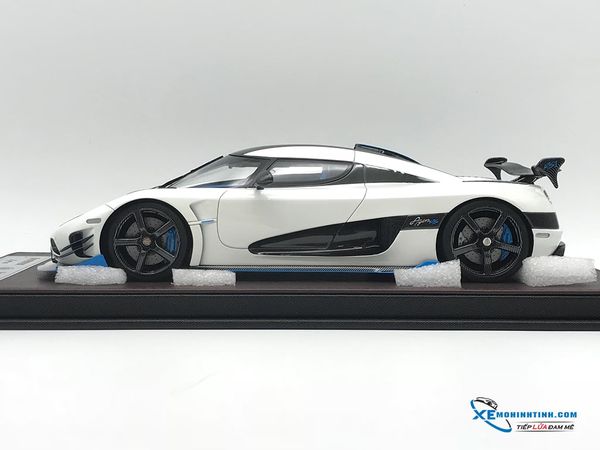 MH 1:18 FRONTIART KOENIGSEGG AGERA RS1 (TRẮNG)