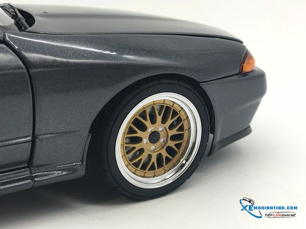 Nissan Skyline GT-R ( R32 ) Wangan Midnight “Reina” Autoart 1:18 (Bạc)