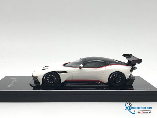 Aston Martin Vulcan 2015 TSM 1:43 (Trắng)