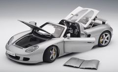 XE MÔ HÌNH PORSCHE CARRERA GT (BẠC)