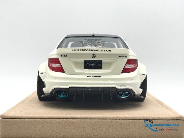Mercedes-Benz C63 Liberty Walks 1:18 ( Trắng ) - Da