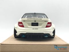 Mercedes-Benz C63 Liberty Walks 1:18 ( Trắng ) - Da