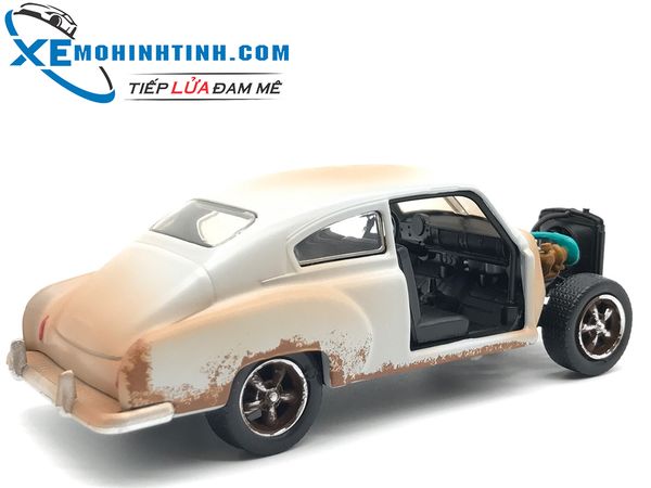 Dom'S Chevy Fleetline 1:32 (Trắng)