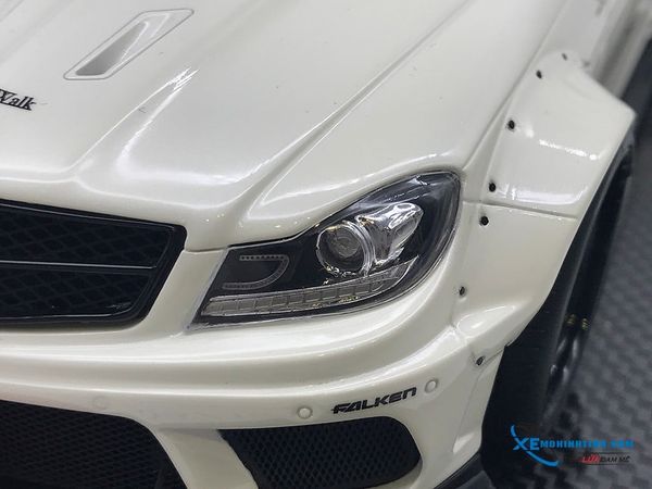 MERCEDES-BENZ C63 LIBERTY WALK TRẮNG - ĐẾ CARBON