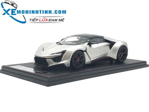 W Motors Fenyr Supersport Sophiart 1:18 (Bạc)