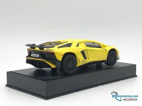 32016 MH MINIAUTO LAMBORGHINI AVENTADOR SV LP750-4 1:32 (HỘP 1C)