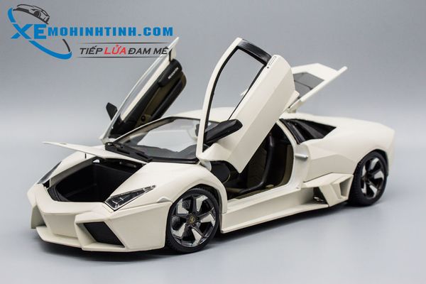 XE MÔ HÌNH LAMBORGHINI REVENTON 1:18 BBURAGO (TRẮNG)