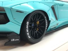 LAMBORGHINI AVENTADOR LB 1:18 (TIFFANY BLUE)