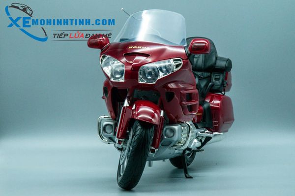 Xe Mô Hình Honda Goldwing 1:6 Motormax (Đỏ)