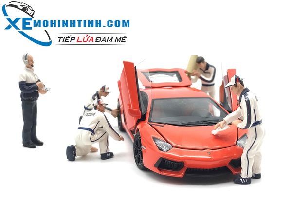 PIT crew figurines martin racing (set of 6)  TSM 1:43 (Trắng)