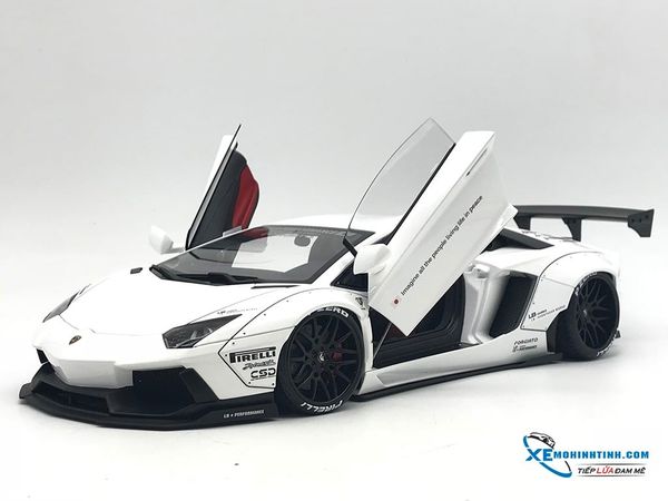 1:18 LIBERTY WALK LB-WORKS LAMBORGHINI AVENTADOR (WHITE)