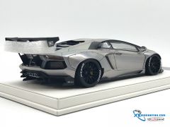 J32-12 MH JUC LAMBORGHINI AVENTADOR LB 1:18 (ANDROMEDA WHITE)