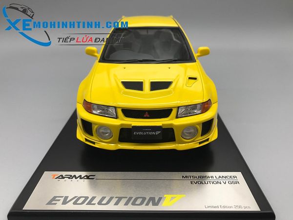 Xe Mô Hình Mitsubishi Lance Evolution V 1:18 Tarmac Works (Vàng)