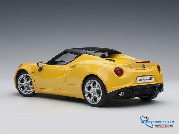 Xe Mô Hình Alfa Romeo 4C Spider 1:18 Autoart ( Vàng )