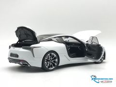 1/18 LEXUS LC500 ( TRẮNG )