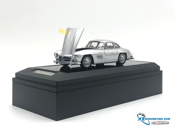 Xe Mô Hình Mercedes-Benz 300SL Dream Power 1:43 ( Bạc )