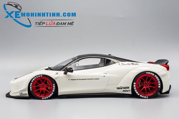 XE MÔ HÌNH FERRARI 458 LB PERFORMANCE 1:18 AGU (TRẮNG)