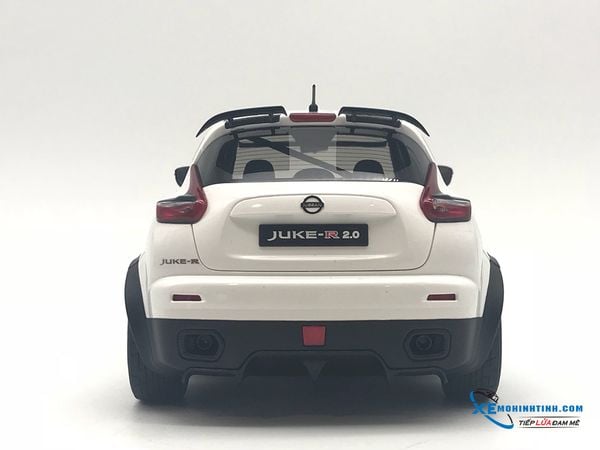 1/18 NISSAN JUKE R 2.0 (WHITE)