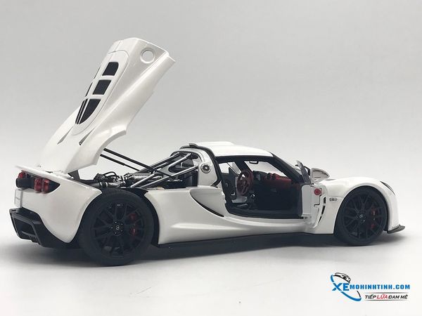 1/18 HENNESSEY VENOM GT SPYDER (WHITE)