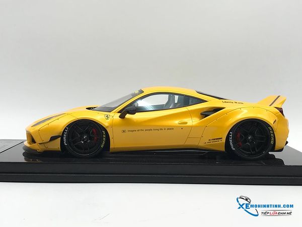 J01-04 MH 1:18 JEC FERRARI 488 LB WALKS (YELLOW) - CARBON