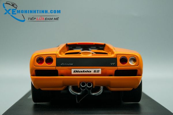 XE MÔ HÌNH LAMBORGHINI DIABLO 6.0 1:18 AUTOART (CAM)