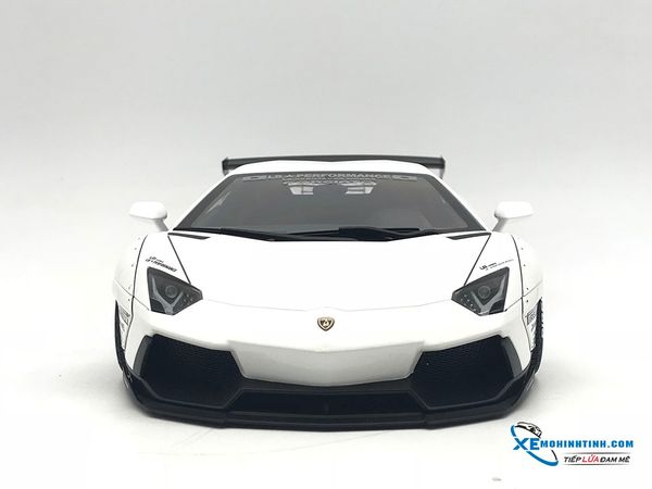 1:18 LIBERTY WALK LB-WORKS LAMBORGHINI AVENTADOR (WHITE)