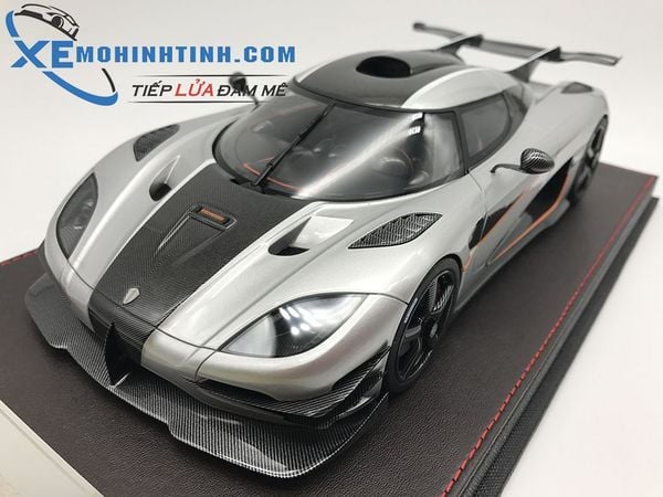 Xe Mô Hình Koenigsegg One:1 1:18 Frontiart (Bạc)