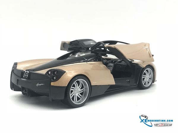 Xe Mô Hình Pagani Huayra 1:24 Welly ( Gold )