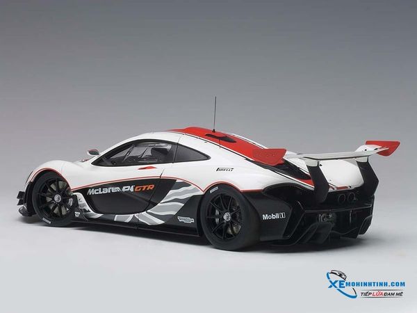 McLaren P1 GTR (GLOSS WHITE/RED STRIPES)