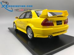 Xe Mô Hình Mitsubishi Lance Evolution V 1:18 Tarmac Works (Vàng)